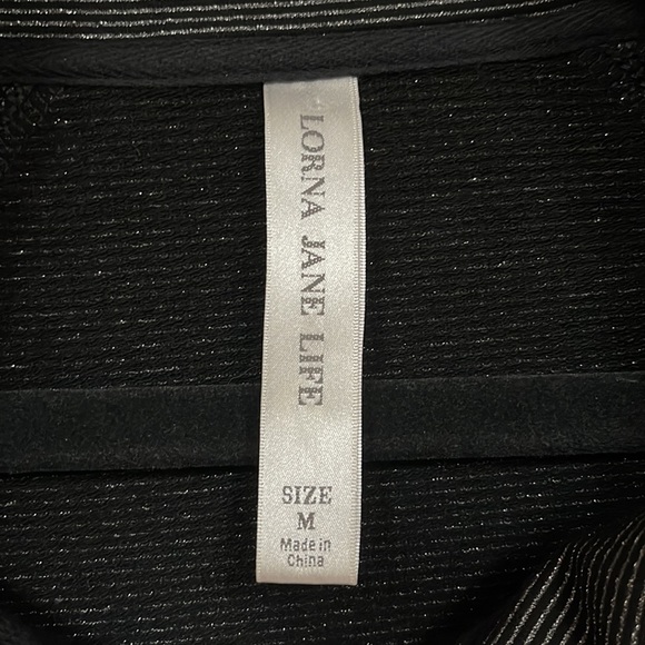DONATED Black and silver lorna Jane jacket - Picture 3 of 5